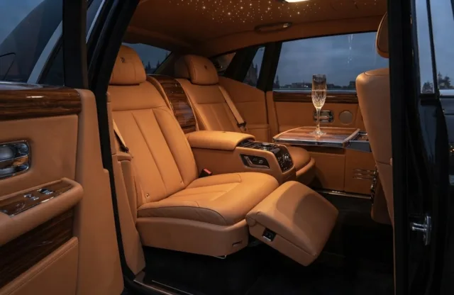 RR Phantom Rear Seat